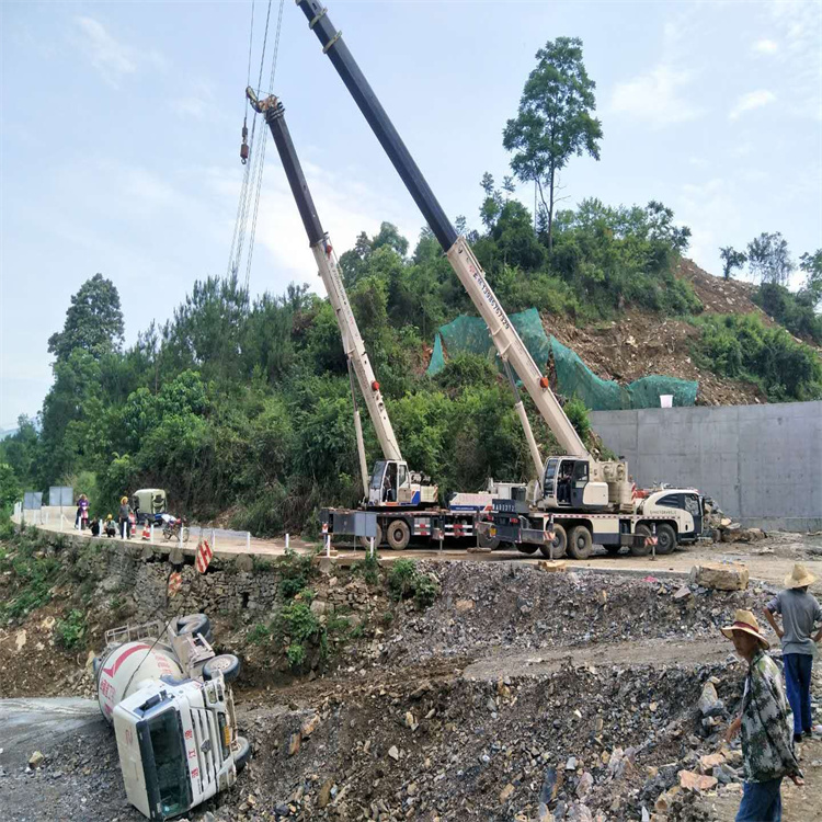 巴音郭楞巴音郭楞24小时应急道路救援吊装吊装现场实拍